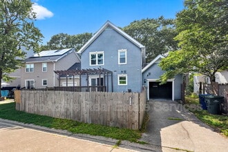 Building Photo - 1316 Llewellyn Ave