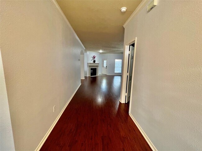 Foto del edificio - 15522 Oxenford Dr