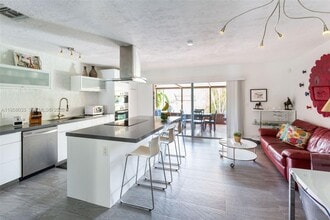 Building Photo - 8514 SW 103rd Ave