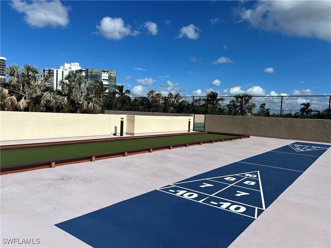 Foto del edificio - 4551 Gulf Shore Blvd N