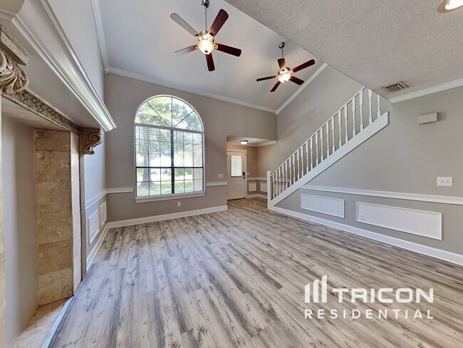 Building Photo - 5236 Timucua Cir