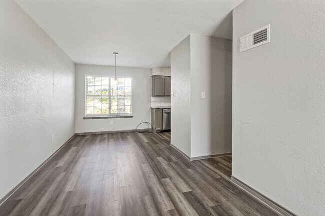 Foto del edificio - 101 S Morrow St.