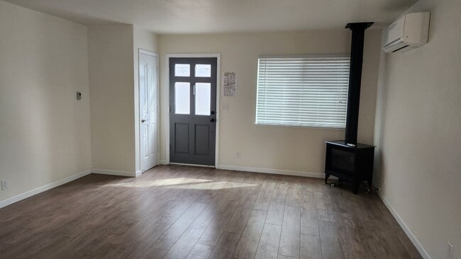Foto del edificio - Charming Lake Wildwood Home 3 Bedroom 1 Bath