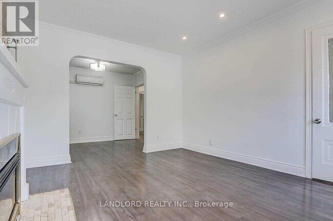 Photo du bâtiment - 79 O'Connor Dr