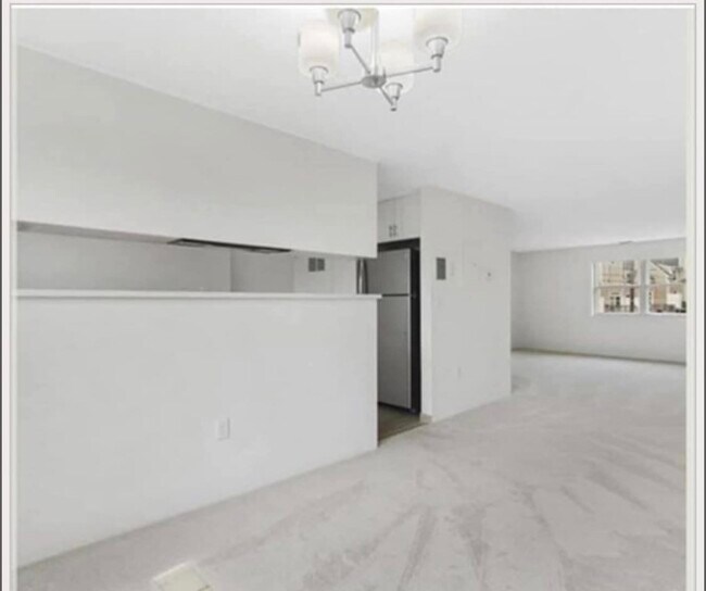 Foto del edificio - 200 Bedford Rd