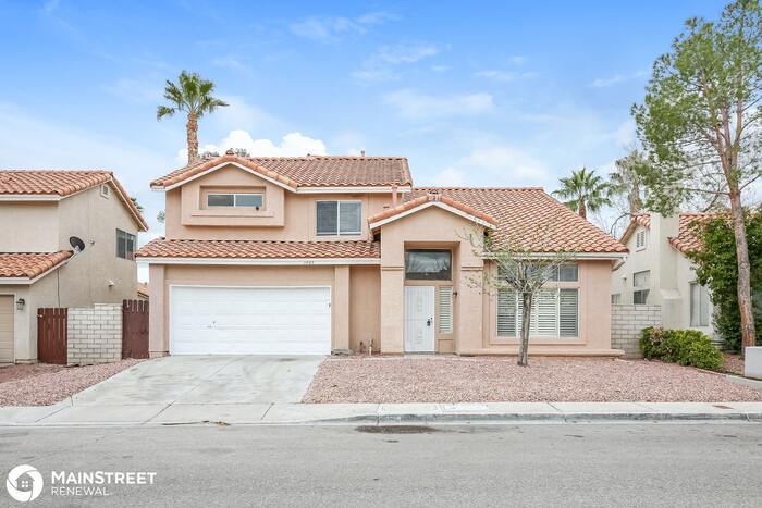 Primary Photo - 1405 Desert Ridge Ave, North Las Vegas, NV...