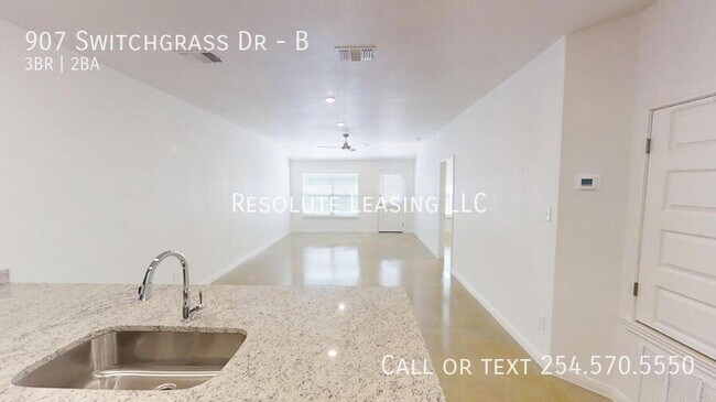 Foto del edificio - 907 Switchgrass Dr