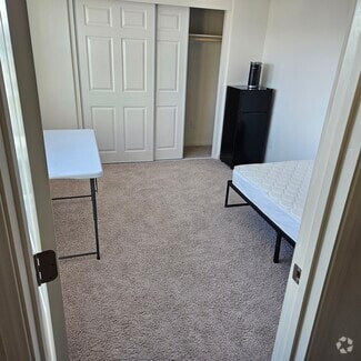 Building Photo - 26553 Rosebay Way