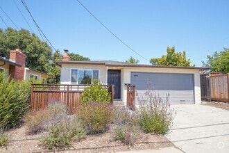 Building Photo - 6431 Kensington Ave