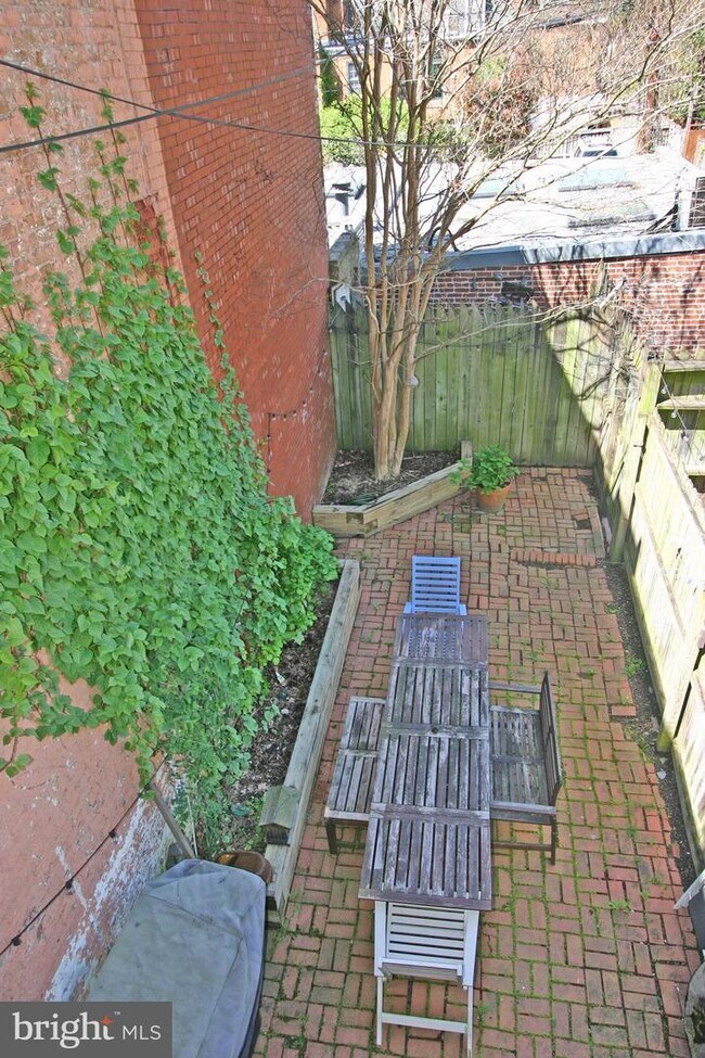 Foto del edificio - 311 9th St SE