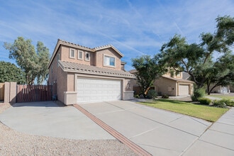 Building Photo - 2300 E Augusta Ave