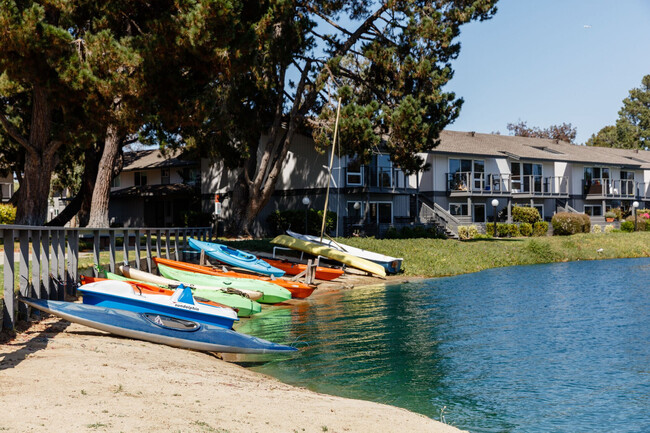 Building Photo - The Lagoons