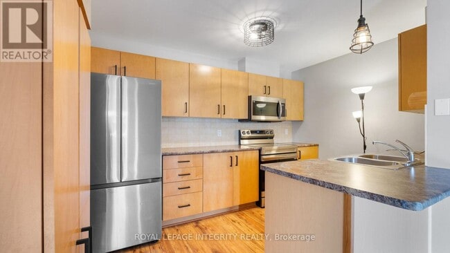 Building Photo - 1107 Stittsville Main St