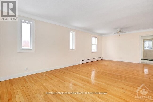 Building Photo - 472 Woodland Ave