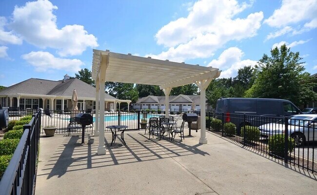 casa club/área de piscina común/pérgola - 1931 Dante Ln