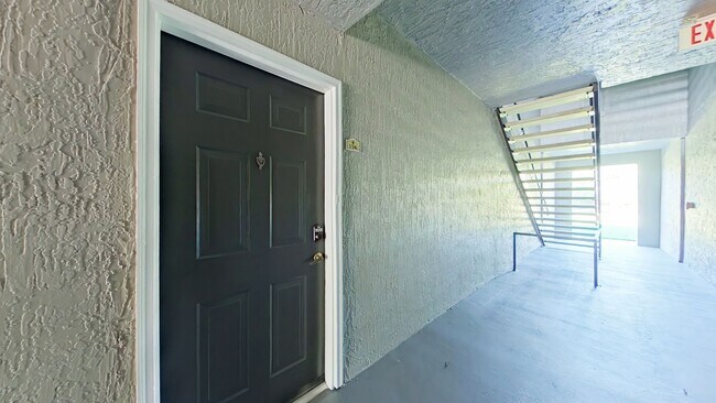 Foto del edificio - Stunning 2Bedroom Condo at VIlla San Marco!