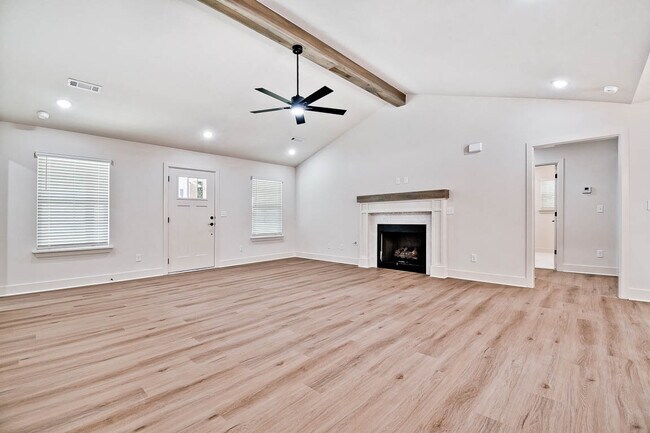 Building Photo - 78 Argyll Dr