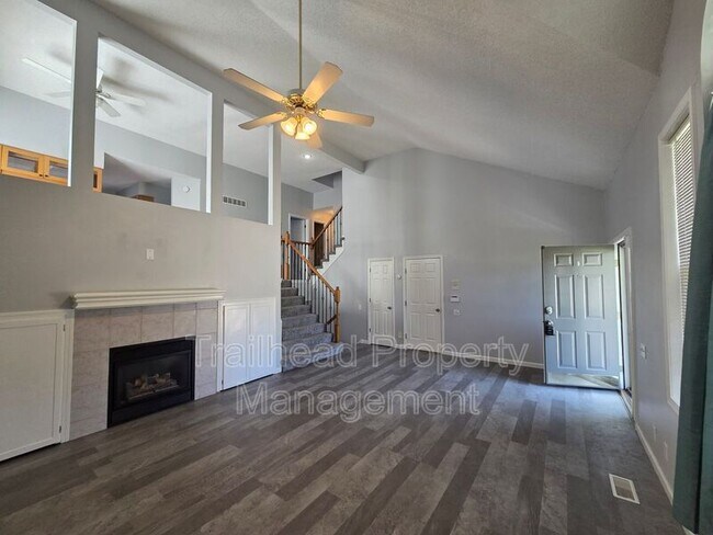 Foto del edificio - 10960 N Wallace Ave