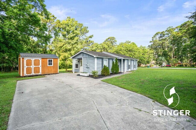 Building Photo - 1713 Drayton Dr