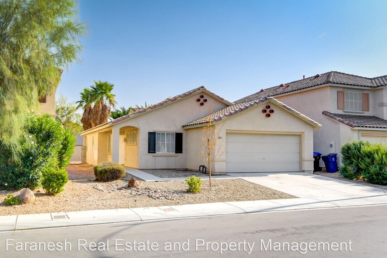 Foto principal - 3 br, 2 bath House - 1811 Giant Pine Ave