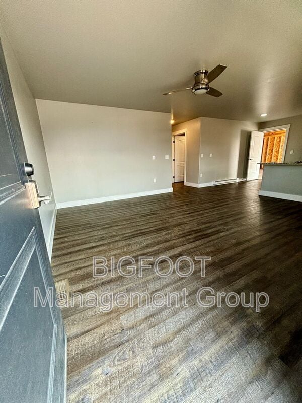 Building Photo - 7995 Avocet Dr
