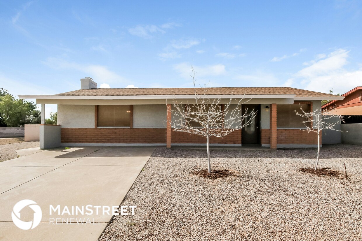 Primary Photo - 1256 S Buena Vista Dr