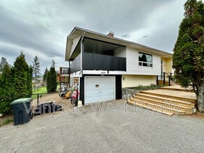 Building Photo - 9509 Winview Rd