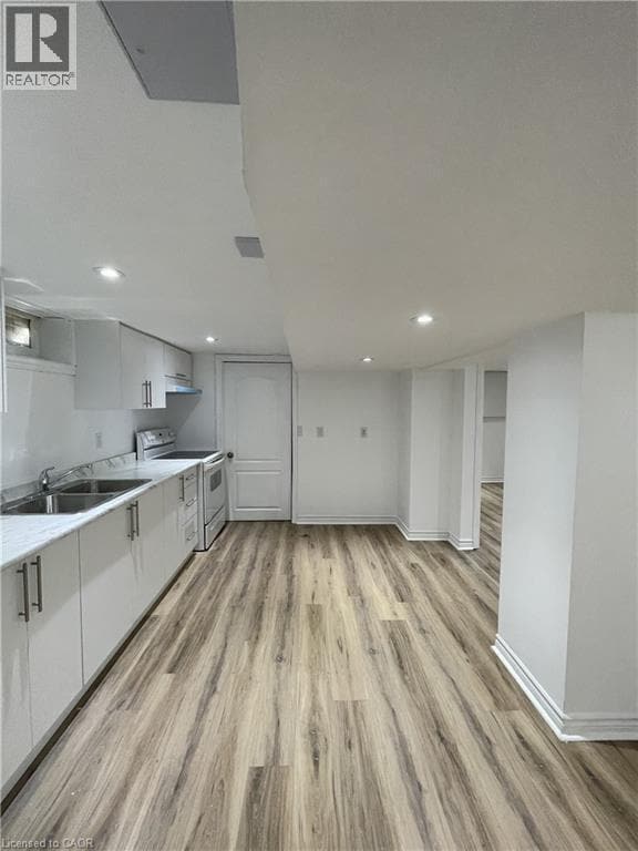 Building Photo - 46 Plains Rd E