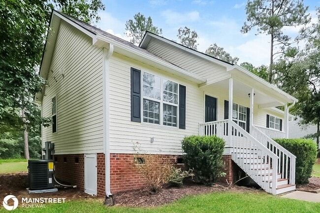 Building Photo - 108 WALTON CIR, BENSON, NC 27504