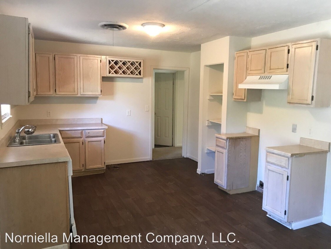 Foto principal - 4 br, 2 bath House - 309 Northside Drive