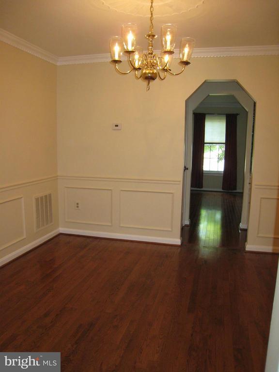 Building Photo - 4535 Sawgrass Ct