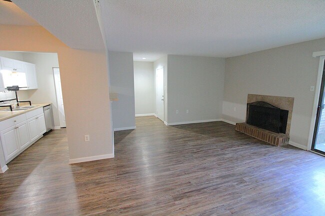 Foto del edificio - 1 Bedroom Condo in South Park