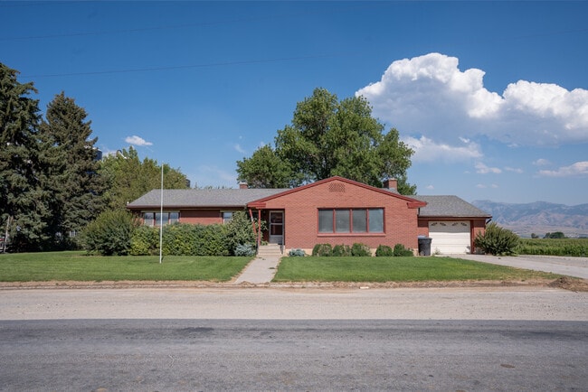 Building Photo - 182 S 800 E