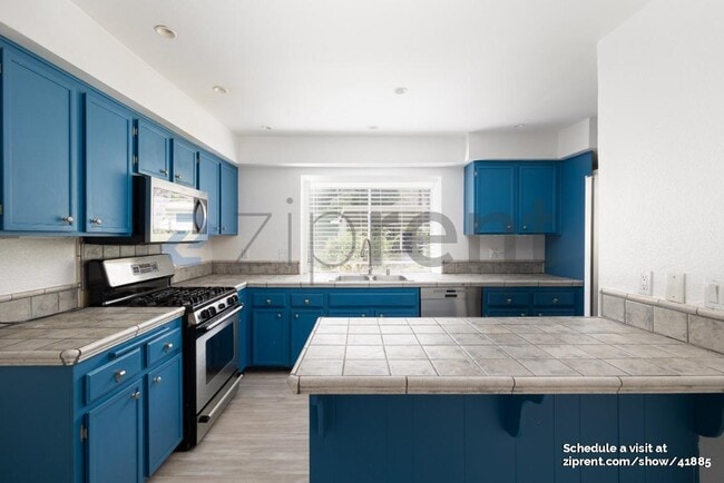Building Photo - 2021 Haller St