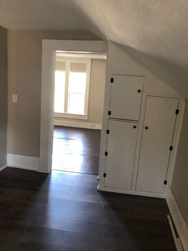 Foto del edificio - 1832 Bellinger St