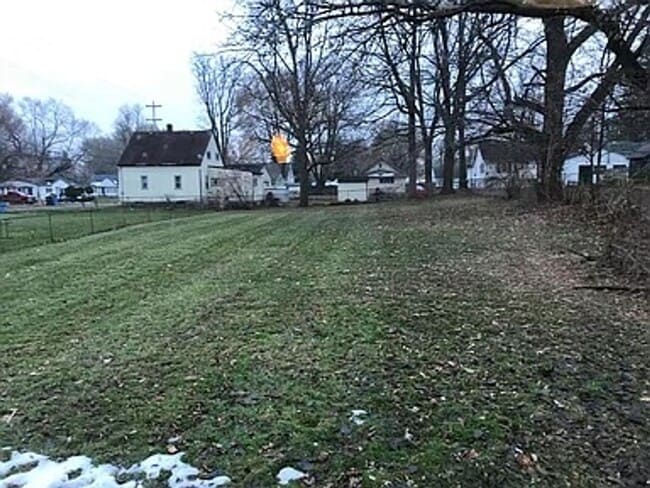 Foto del edificio - Section 8 Approved | Charming 3 Bed / 1 Bath Home in Lansing