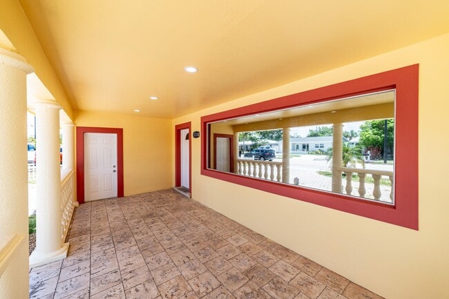 Building Photo - 3730 NE 13th Ter