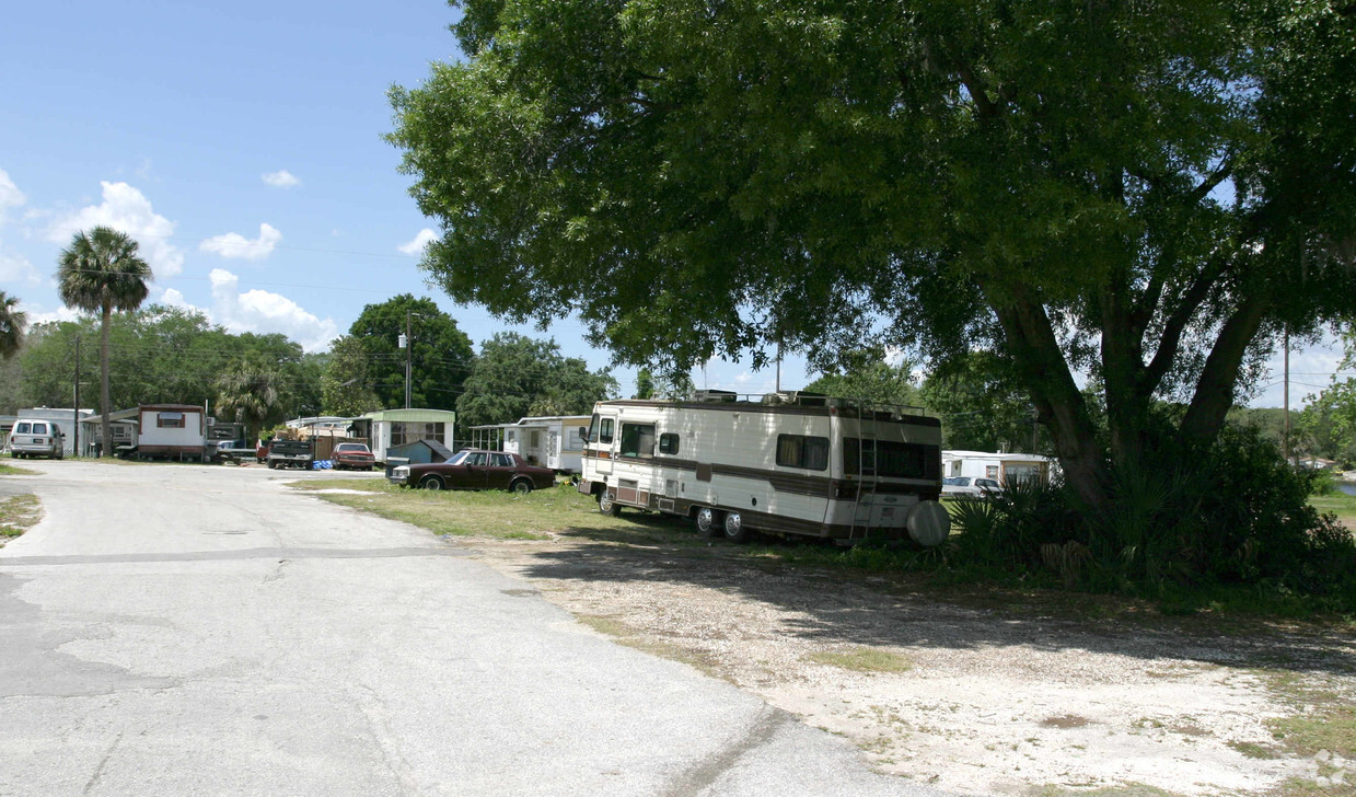 Building Photo - 8441 Us Highway 301 S