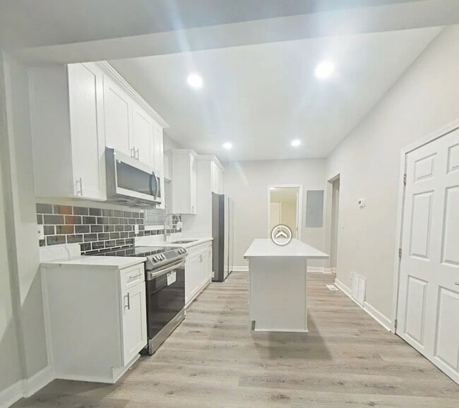 Foto del edificio - 249 Laurel Ave SW