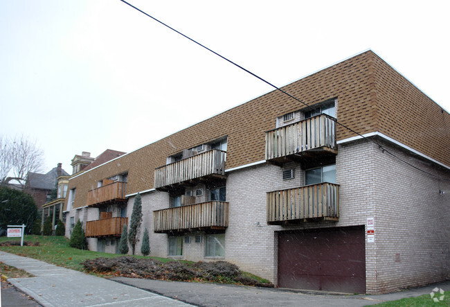 Building Photo - Teece Apartments