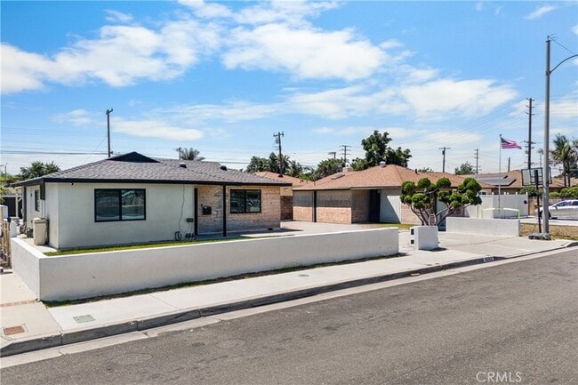 Building Photo - 8552 Marylee Dr