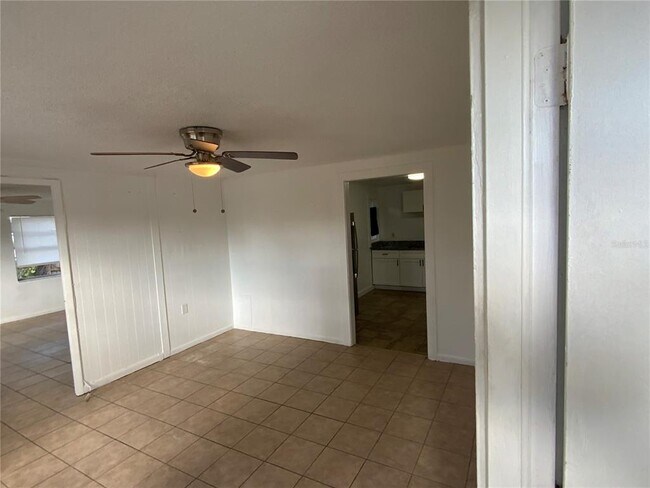 Foto del edificio - 6401 31st St N