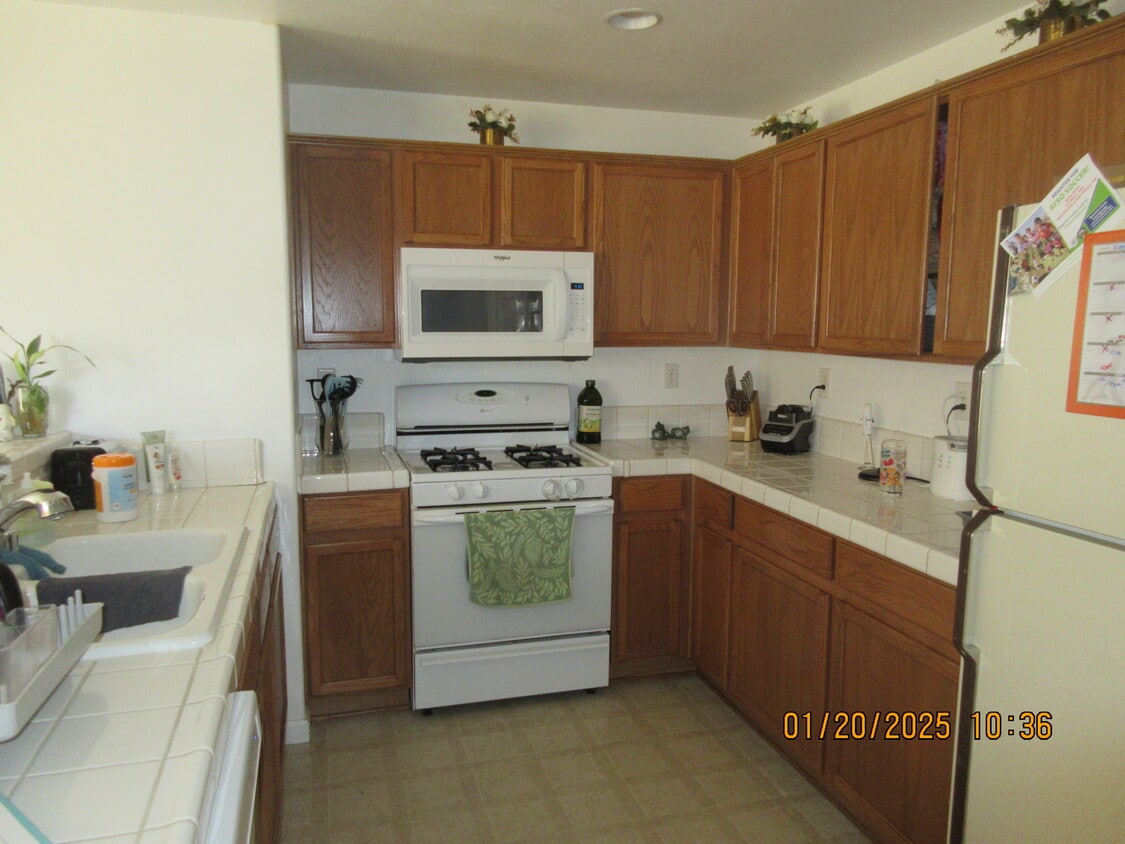 Building Photo - 1427 Pin Oak Dr