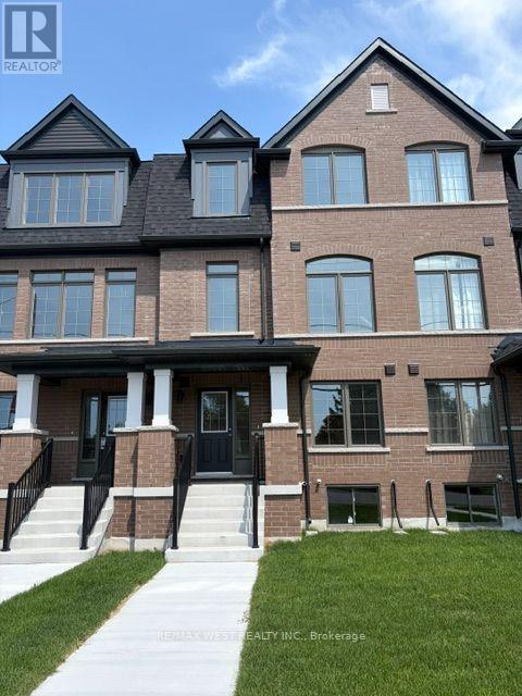 Building Photo - 30 Wakely Crescent
