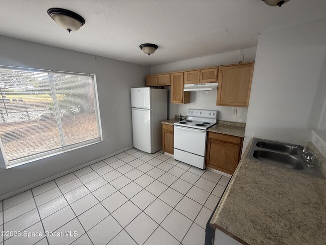 Foto del edificio - 1527 Schoolhouse St