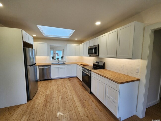 Building Photo - 24 Malvern Ln