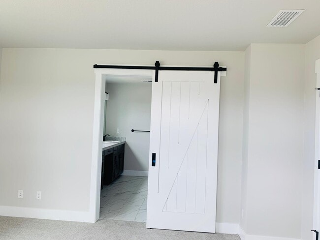 Foto del edificio - 7149 SE Bristletail Ln