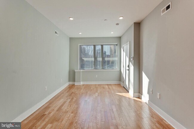 Foto del edificio - 2519 Cecil B. Moore Ave