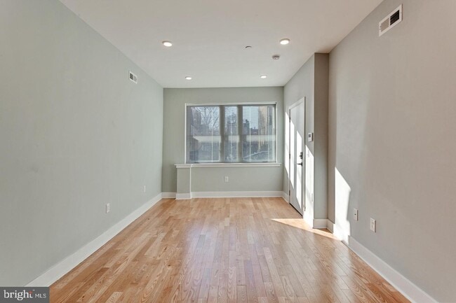 Building Photo - 2519 Cecil B. Moore Ave
