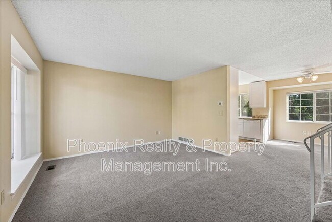 Building Photo - 214 S Tyler Ave